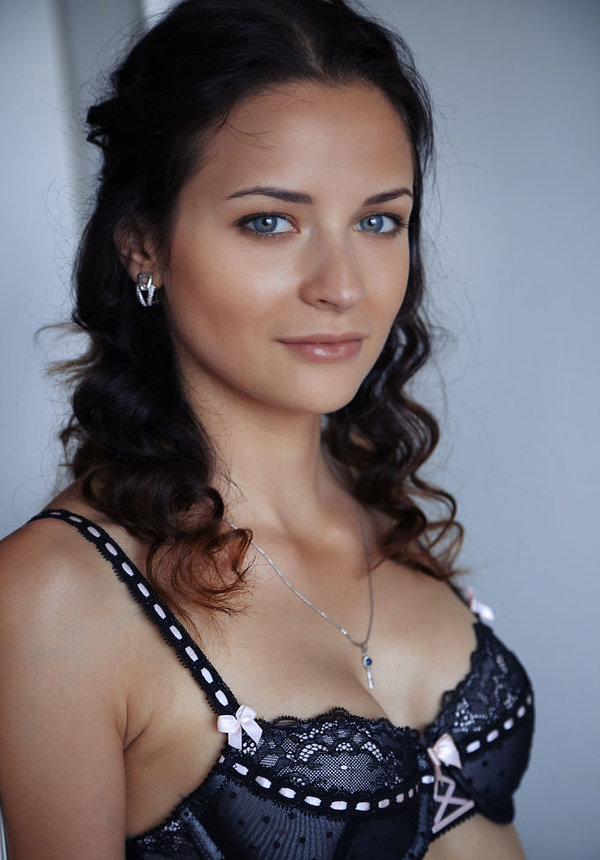 Елена, 25